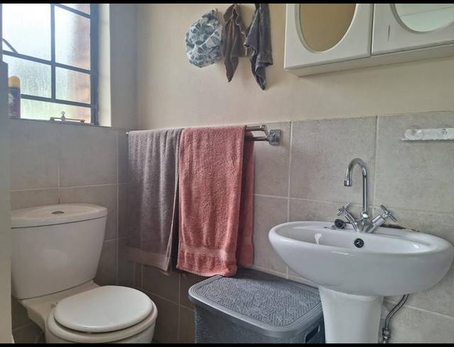 2 BEDROOM PROPERTY TO RENT IN DALVIEW